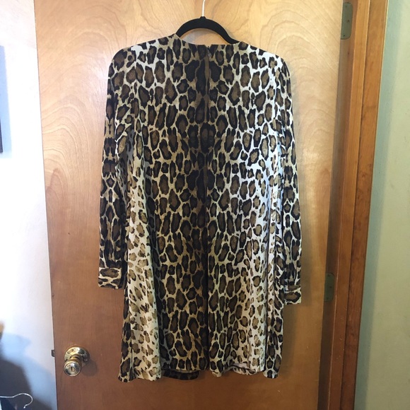 NWOT Leopard Print Long Sleeve Dress Size Small - Picture 2 of 3